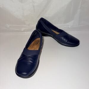 Clark’s Navy Slip On 7 1/2 M Ultimate Comfort Shoes